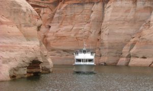 Boat on Lake Powell, Utah (c) Jennifer Mosher